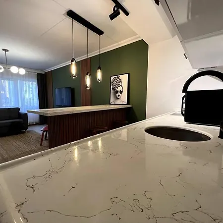 アパート Cozy 2br Renovated 1 Min To Metro